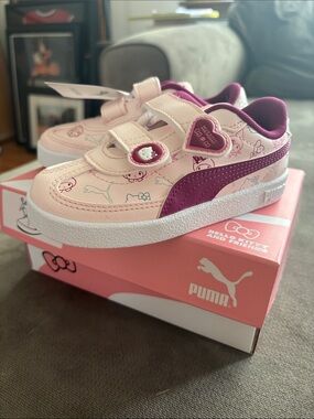 Puma Kids Pink and Magenta Hello Kitty Velcro Sneakers size 9